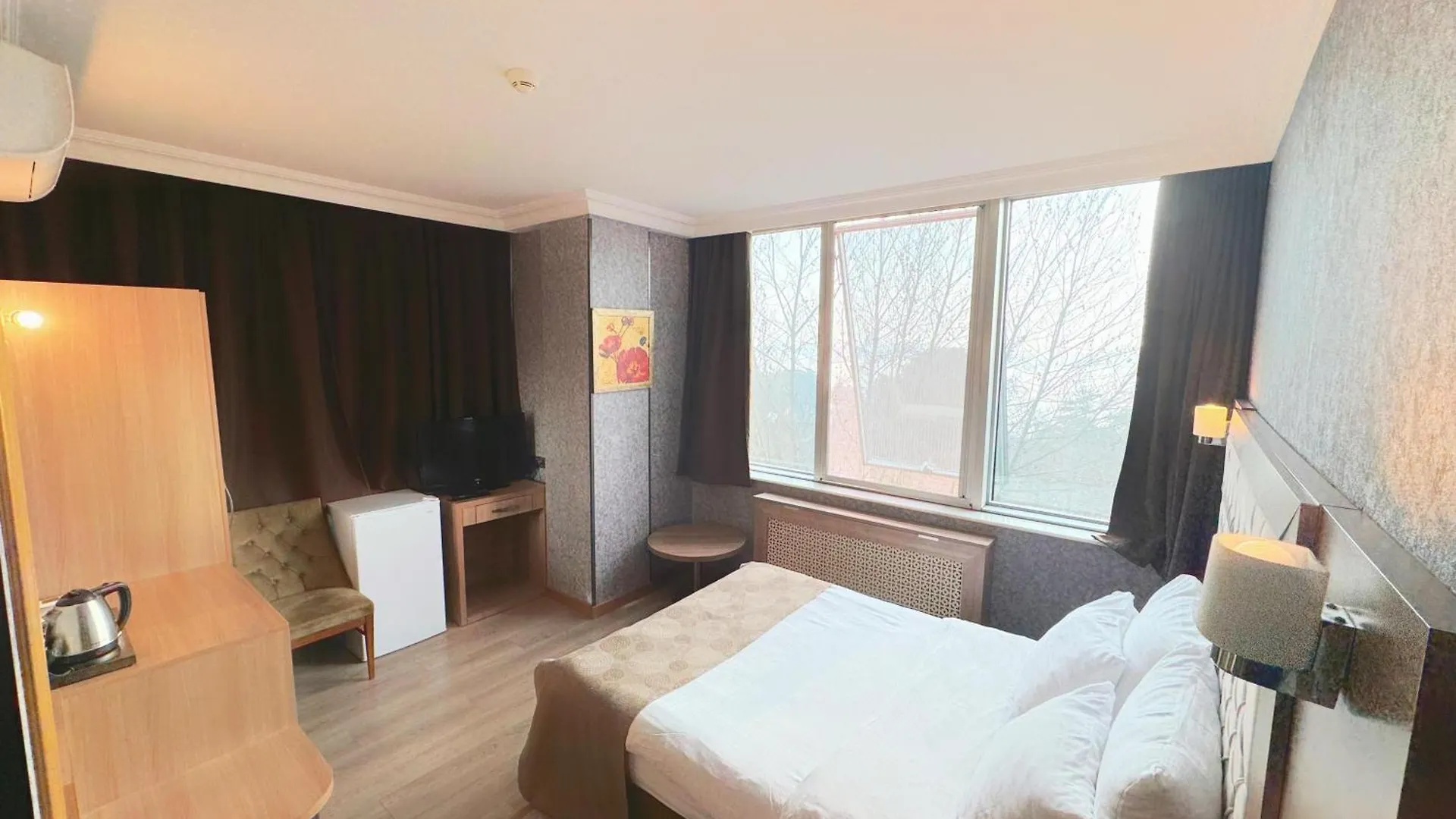 Lounge Hotel